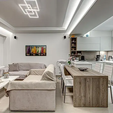 Deluxe & Modern Apartment In Athens Exterior photo