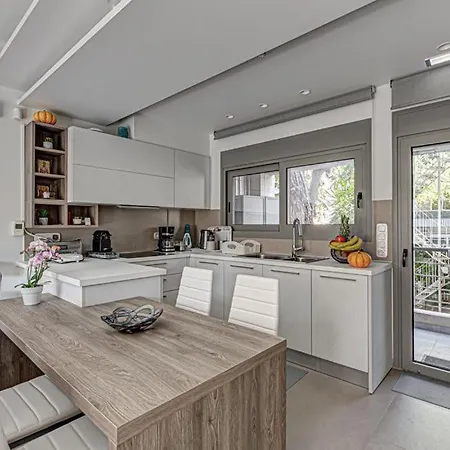 Deluxe & Modern Apartment In Athens Exterior photo