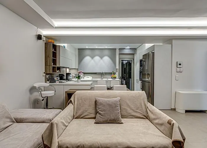 Deluxe & Modern Apartment In Athens