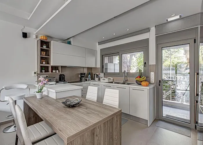 Deluxe & Modern Apartment In Athens
