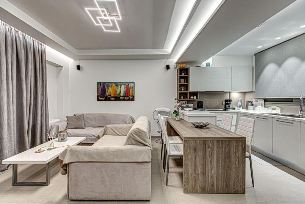 Deluxe & Modern In Apartment *