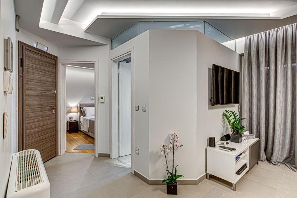 Deluxe & Modern In Apartment Athens